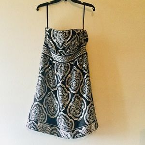 Black house white market Silk dress